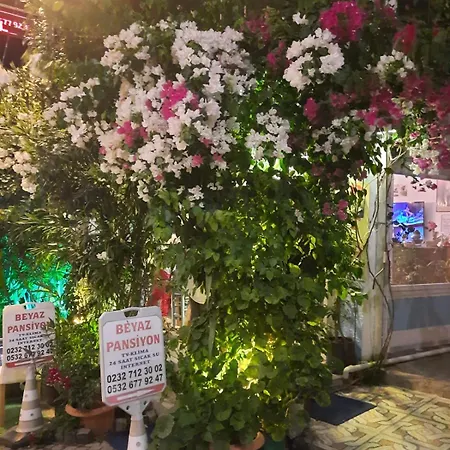 Beyaz Accommodatie bij particulieren Çeşme