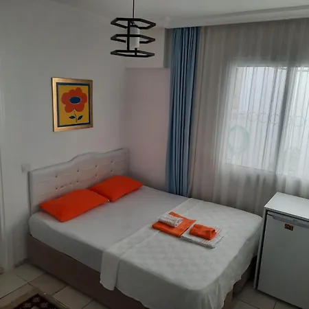 Beyaz * Çeşme