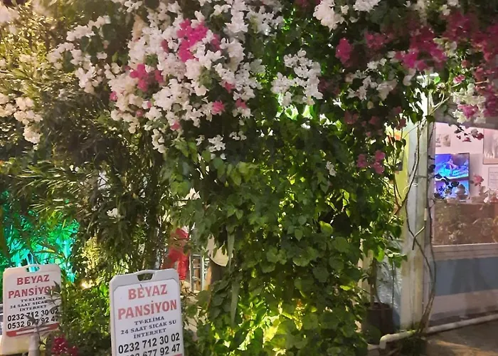 Beyaz Проживание в семье Кешме